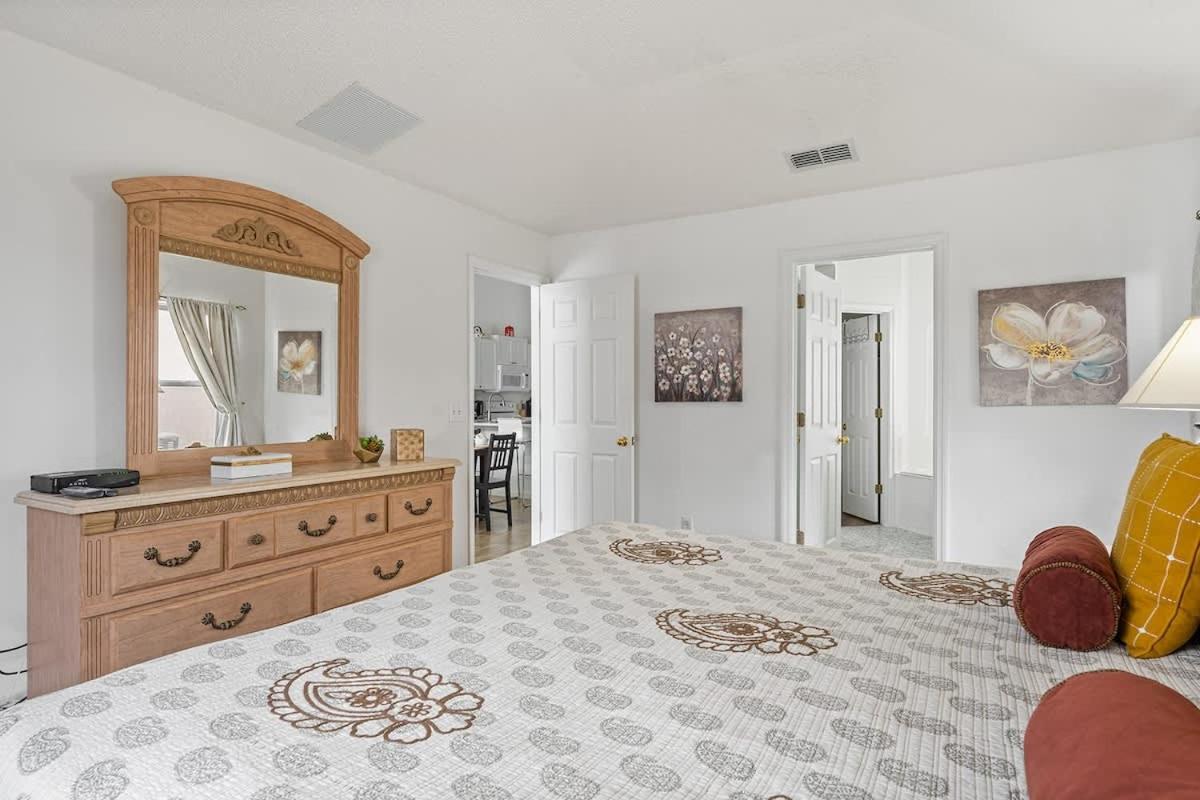 4 Bedroom No Carpet Just Remodeled Unit Sr1205 Kissimmee Dış mekan fotoğraf